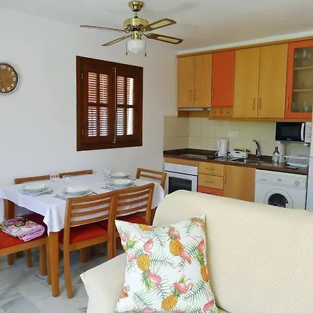 Apartment Sunny Coastal 1 Bed - Vera Coast: 2mins To *