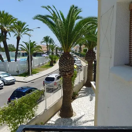 Sunny Coastal 1 Bed - Vera Coast: 2mins To